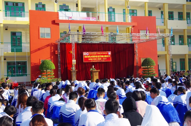 Trường THPT Khánh Hòa